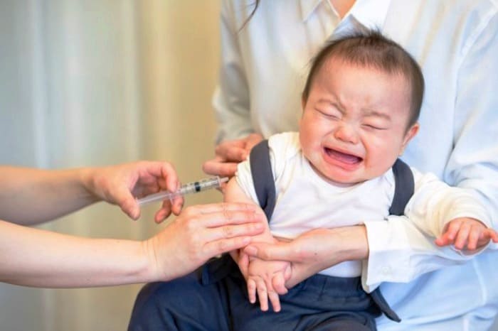 گریه کودک در مطب