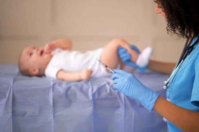 واکسن و کودک