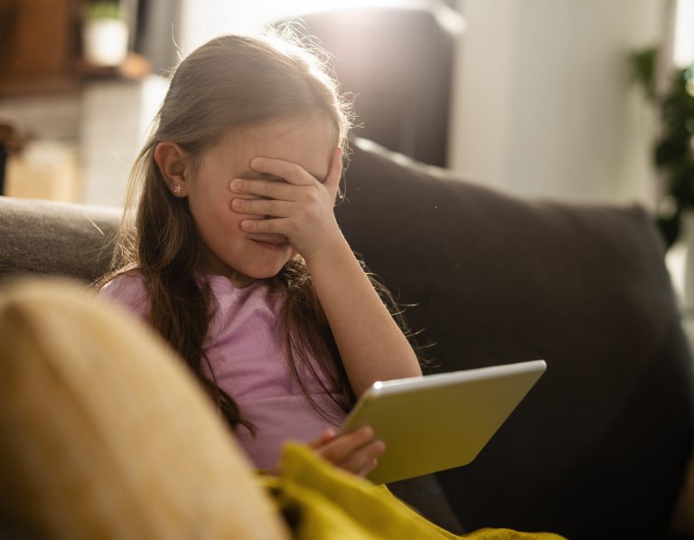 بهترین متخصص کودکان و نوزادان تبریز دکتر هادی کیانور